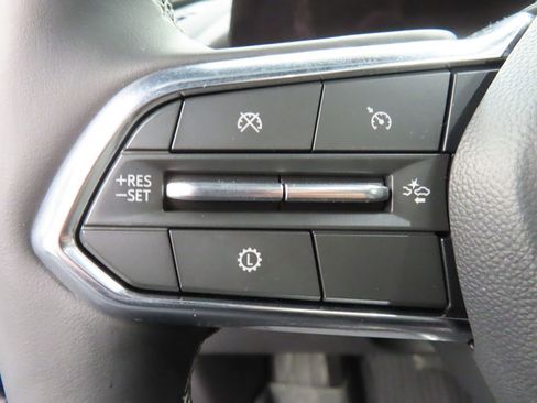 Used 2025 Chevrolet Traverse Z71 w/ LPO, Floor Liner Package AWD/4WD image 46