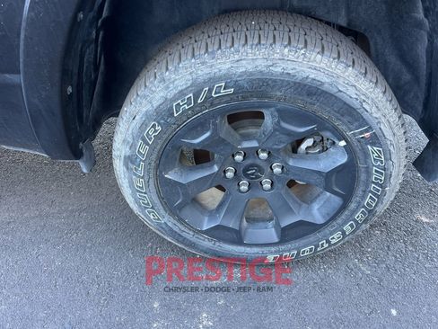 Used 2025 RAM 1500 Big Horn AWD/4WD image 19