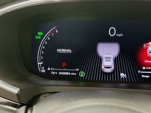 Used 2024 Acura MDX SH-AWD w/ Technology Package image 12