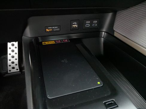 Certified 2026 Toyota Camry SE w/ Convenience Package FWD image 29