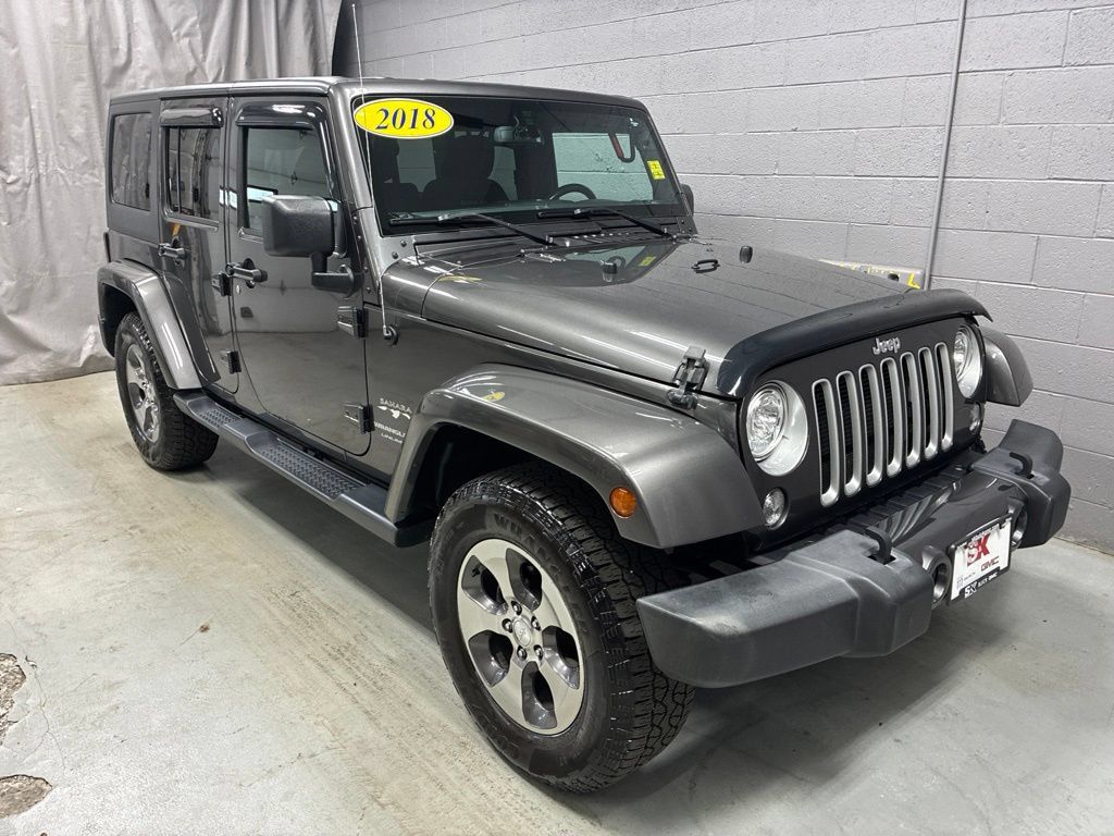 Used 2018 Jeep Wrangler Unlimited Sahara w/ Connectivity Group AWD/4WD image 5