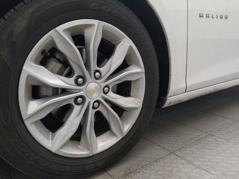 Used 2025 Chevrolet Malibu LT FWD image 31