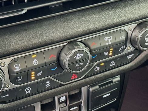 New 2026 Jeep Gladiator Sport image 22