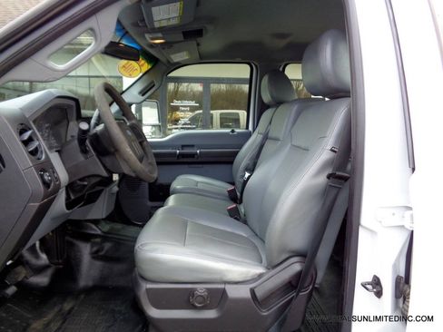 Used 2014 Ford F250 XL w/ Power Equipment Group AWD/4WD image 9