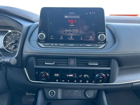 Used 2023 Nissan Rogue SV w/ SV Premium B Package AWD/4WD image 13