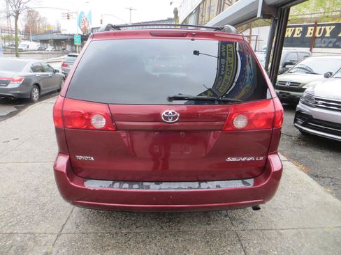 Used 2007 Toyota Sienna LE image 23