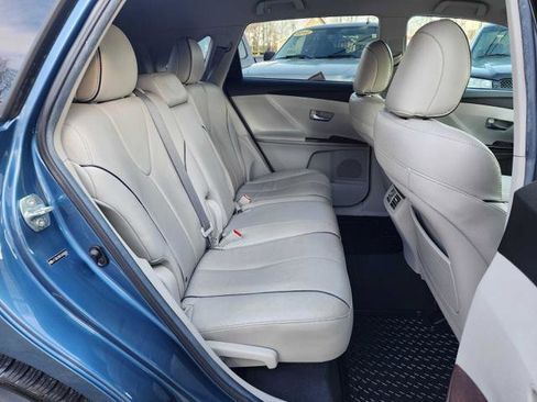 Used 2012 Toyota Venza XLE image 18