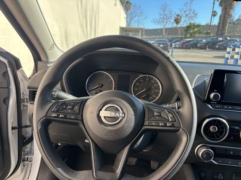 Used 2025 Nissan Sentra S image 35