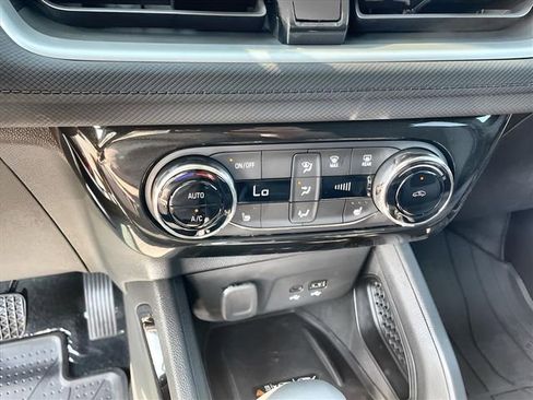 New 2026 Chevrolet TrailBlazer LT w/ Convenience Package AWD/4WD image 9
