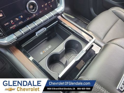 Certified 2025 GMC Yukon XL Denali AWD/4WD image 26
