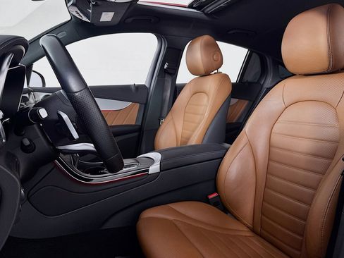 Certified 2023 Mercedes-Benz GLC 300 4MATIC Coupe image 17