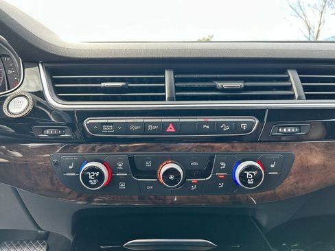 Used 2017 Audi Q7 3.0T Prestige image 25