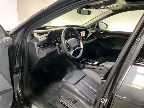 Used 2025 Audi Q6 e-tron Premium Plus w/ Premium Plus image 15