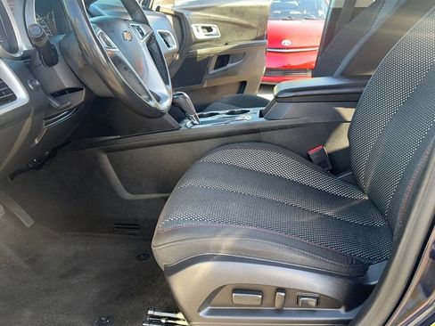 Used 2017 Chevrolet Equinox LT w/ Convenience Package image 24