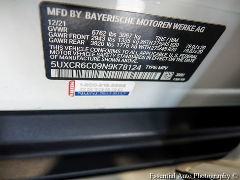 Used 2022 BMW X5 xDrive40i w/ Premium Package AWD/4WD image 38