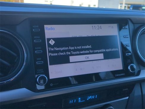 Used 2022 Toyota Tacoma TRD Off-Road image 25