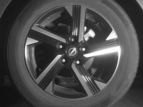 Used 2025 Nissan Sentra SV image 14