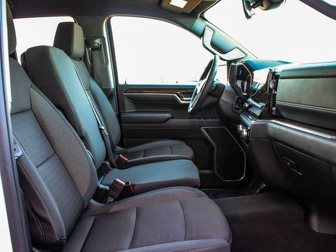 Used 2024 GMC Sierra 1500 Elevation image 38