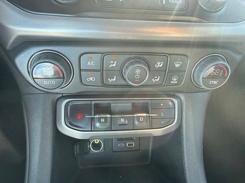 Used 2023 GMC Acadia AT4 w/ Trailering Package AWD/4WD image 9