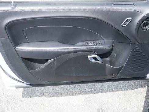 Used 2022 Dodge Challenger R/T Scat Pack RWD image 9