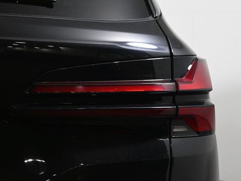 Used 2025 BMW X5 M60i w/ Executive Package AWD/4WD image 13