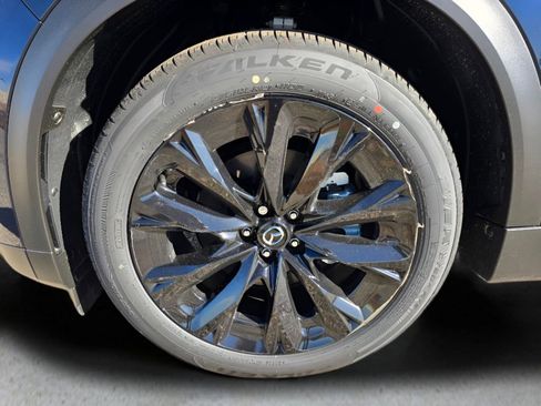 New 2025 MAZDA CX-90 Plug-In Hybrid w/Premium Sport image 9