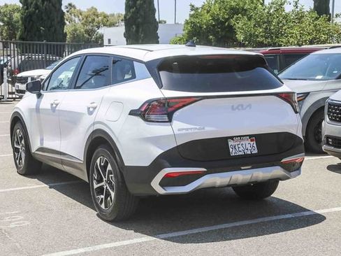 Certified 2024 Kia Sportage EX FWD image 8