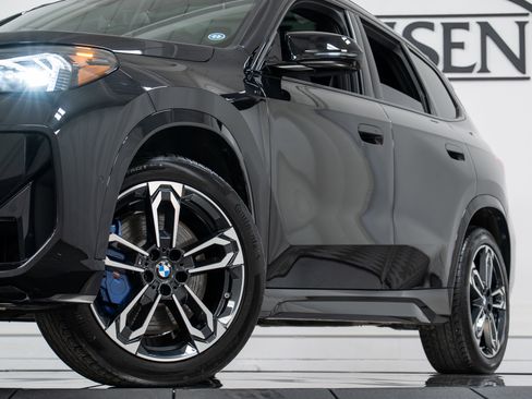 Certified 2024 BMW X1 M35i w/ Premium Package image 27