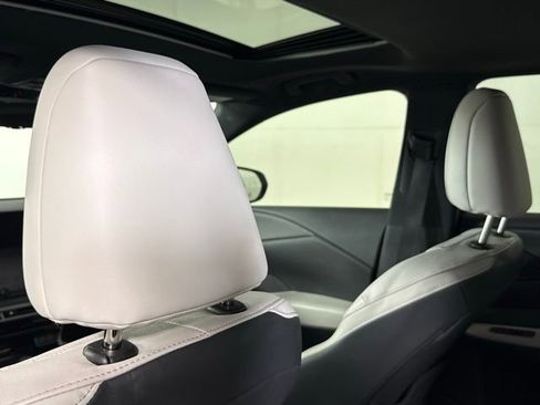 Used 2025 Lexus RX 350 w/ Convenience Package image 28