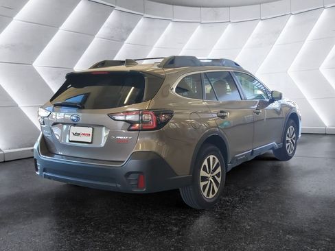 Used 2021 Subaru Outback Premium AWD/4WD image 4