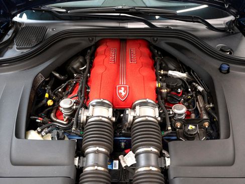 Used 2010 Ferrari California image 79
