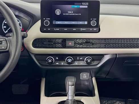 Used 2025 Honda HR-V LX image 37