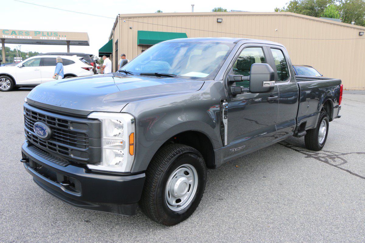 Used 2026 Ford F250 XL RWD image 1