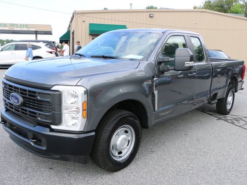 Used 2026 Ford F250 XL RWD image 1