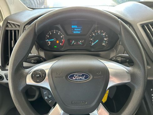 Used 2019 Ford Transit 250 130 Low Roof w/ Exterior Upgrade Package RWD image 28