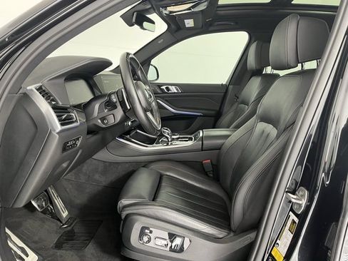Used 2022 BMW X5 M50i w/ Executive Package image 11