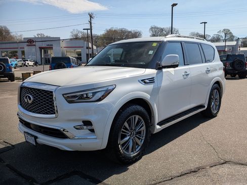 Used 2022 INFINITI QX80 Luxe w/ Cargo Package image 8