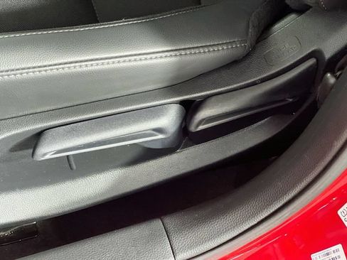Used 2023 Honda Civic Sport image 13