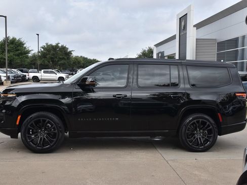 Used 2024 Jeep Grand Wagoneer Series III w/ Rear Seat Video Group 1 AWD/4WD image 12