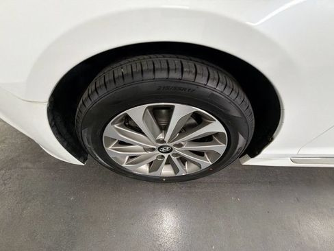 Used 2017 Hyundai Sonata Sport FWD image 28