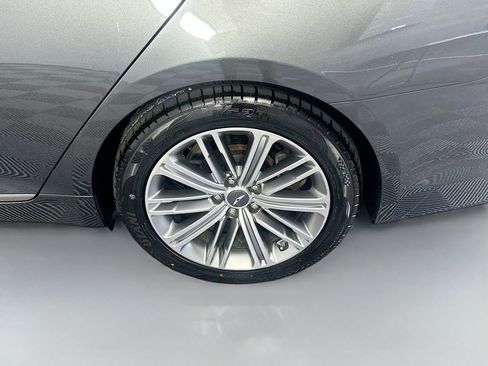 Used 2018 Genesis G80 3.8 w/ Option Group 02 AWD/4WD image 32