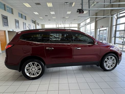 Used 2015 Chevrolet Traverse LT w/ Style and Technology Package image 60