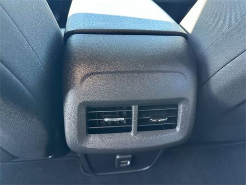 Certified 2024 Chevrolet Equinox LT image 20