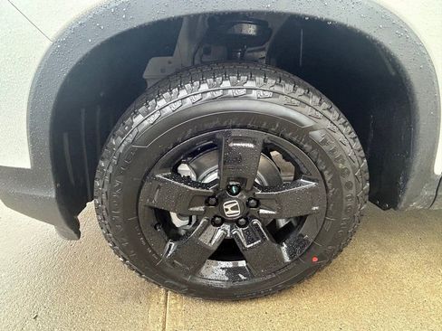 New 2026 Honda Ridgeline Black Edition image 10