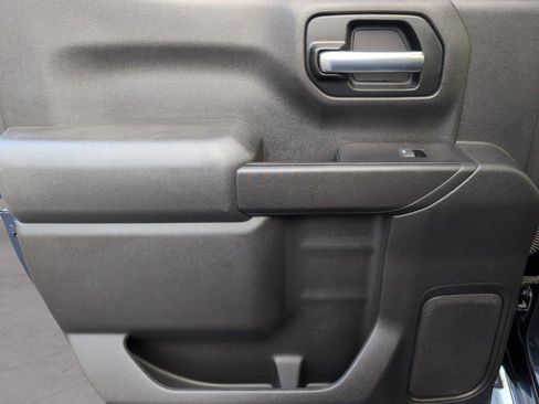 Used 2019 Chevrolet Silverado 1500 Custom w/ Custom Convenience Package image 27