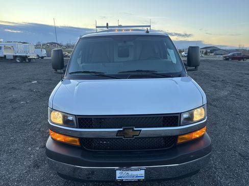 New 2025 Chevrolet Express 3500 w/ Power Convenience Package image 10
