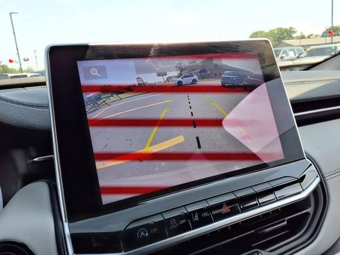 Used 2022 Jeep Compass Limited w/ Sun and Sound Group image 34