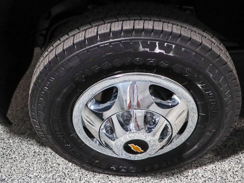 Used 2023 Chevrolet Silverado 3500 LT w/ Convenience Package AWD/4WD image 11