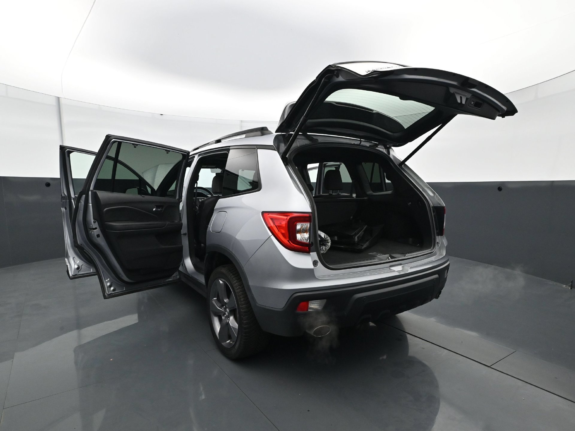 Used 2020 Honda Passport Touring image 32