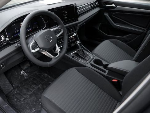 New 2026 Volkswagen Atlas SE image 30